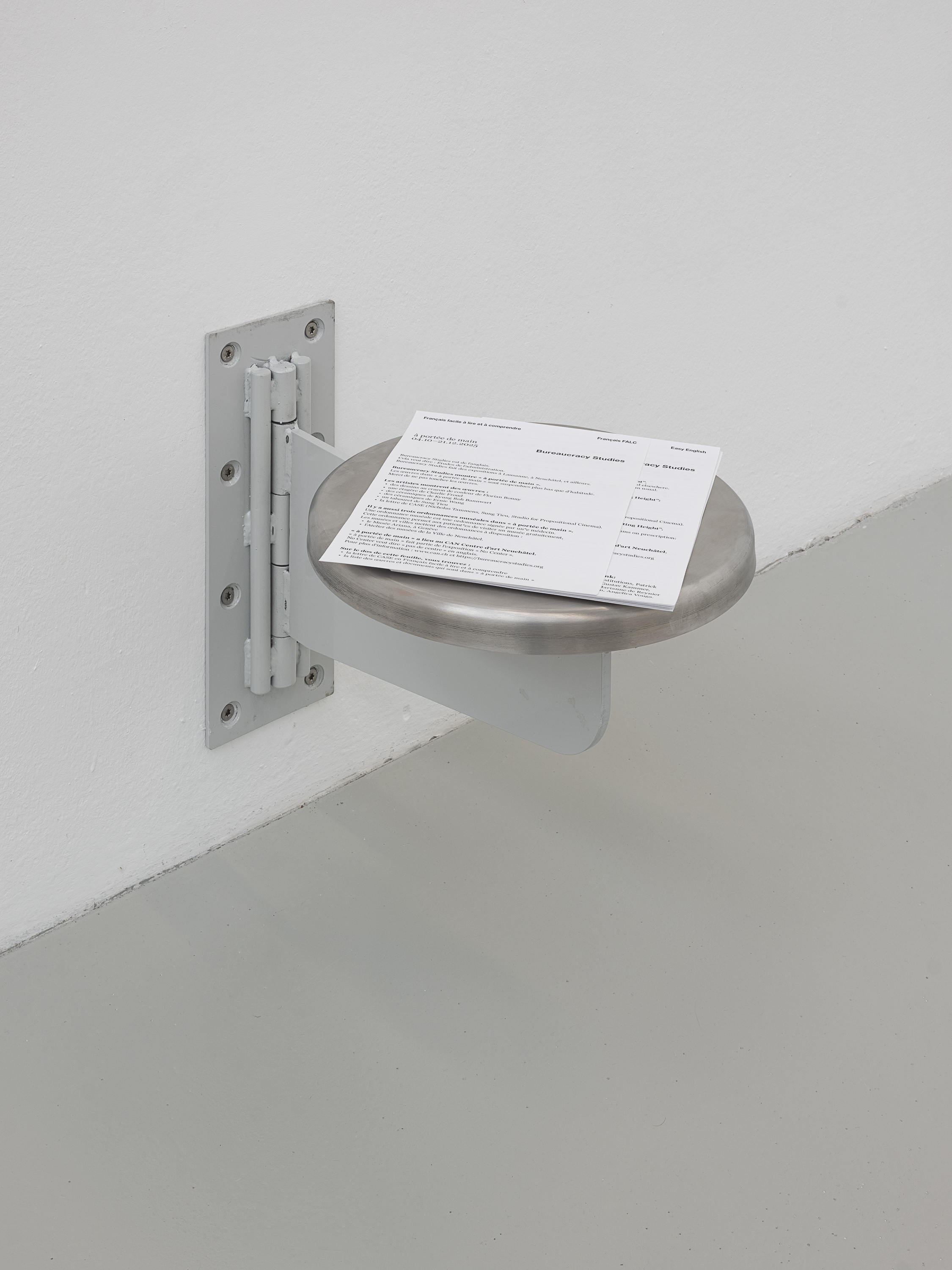 Standard Seating Height at CAN Centre d’art Neuchâtel